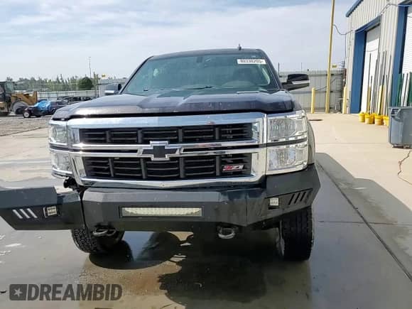 2014 Chevrolet Silverado 1500 LT z VIN 1GCVKREC8EZ188227, wystawiony jako Copart lot #80330205 z przebiegiem 195 230 mil mil oraz Szkoda całkowita • Salvage title. Historia ofert i sprzedaży dostępna na DreamBid. Obrazek 13.