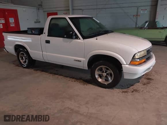 1998 Chevrolet S-10 LS с VIN 1GCCS1446WK178308, выставлен на аукционе IAAI как лот 42823008 с пробегом 207 612 миль миль и . История ставок и продаж доступна на DreamBid. Изображение 1.