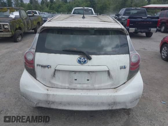 2013 Toyota Prius One с VIN JTDKDTB35D1542832, выставлен на аукционе IAAI как лот 42738476 с пробегом 143 327 миль миль и . История ставок и продаж доступна на DreamBid. Изображение 16.