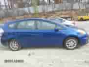 2014 Toyota Prius Three с VIN JTDZN3EU2E3316429, выставлен на аукционе IAAI как лот 43582824 с пробегом 183 983 миль миль и . История ставок и продаж доступна на DreamBid. Изображение 13.