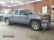 2015 Chevrolet Silverado 1500 LT z VIN 1GCVKREC3FZ389700, wystawiony jako Copart lot #59957585 z przebiegiem 108 938 mil mil oraz Czysty tytuł • Clean title. Historia ofert i sprzedaży dostępna na DreamBid. Obrazek 4.