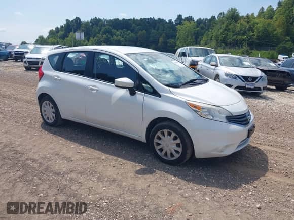 2016 Nissan Note SV z VIN 3N1CE2CP3GL370913, wystawiony jako IAAI lot #43003503 z przebiegiem 142 879 mil mil oraz . Historia ofert i sprzedaży dostępna na DreamBid. Obrazek 1.