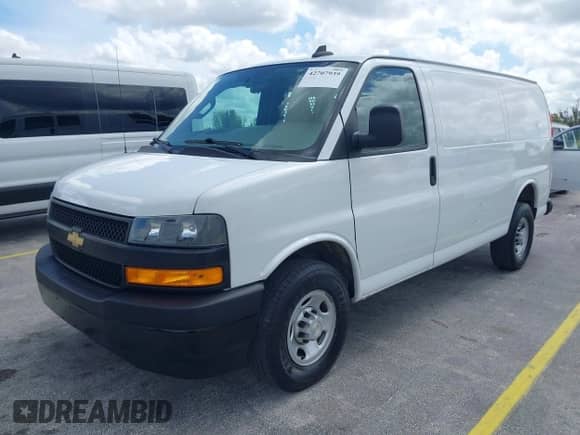 2022 Chevrolet Express Cargo z VIN 1GCWGAFP8N1259529, wystawiony jako IAAI lot #42707939 z przebiegiem 47 935 mil mil oraz . Historia ofert i sprzedaży dostępna na DreamBid. Obrazek 17.
