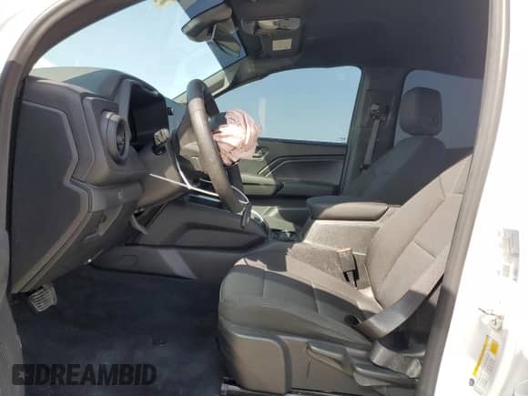 2024 Chevrolet Colorado 4WD Work Truck с VIN 1GCPTBEK8R1112919, выставлен на аукционе Copart как лот 44597485 с пробегом 20 922 миль миль и Списание • Salvage title. История ставок и продаж доступна на DreamBid. Изображение 7.