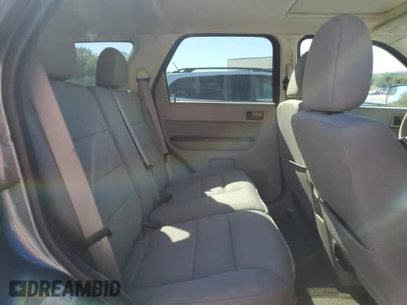 2011 Ford Escape XLT с VIN 1FMCU9D78BKB18572, выставлен на аукционе Copart как лот 86116525 с пробегом 133 869 миль миль и Списание • Salvage title. История ставок и продаж доступна на DreamBid. Изображение 11.