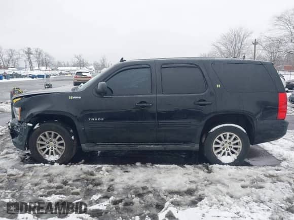 2012 Chevrolet Tahoe с VIN 1GNSKDEJ8CR301439, выставлен на аукционе IAAI как лот 41560272 с пробегом 169 096 миль миль и . История ставок и продаж доступна на DreamBid. Изображение 14.