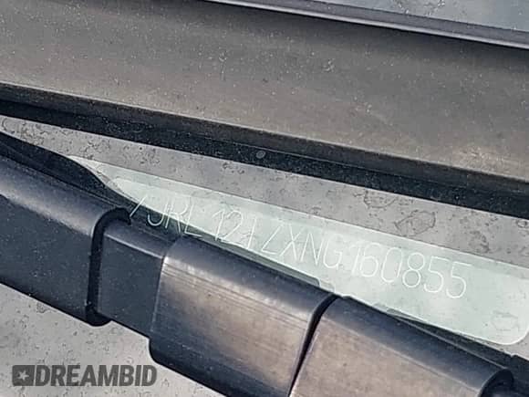 2022 Volvo S60 Momentum z VIN 7JRL12TZXNG160855, wystawiony jako IAAI lot #42598490 z przebiegiem 33 848 mil mil oraz . Historia ofert i sprzedaży dostępna na DreamBid. Obrazek 18.