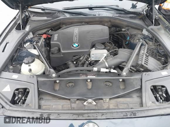 2012 BMW 5 Series 528i xDrive с VIN WBAXH5C59CDW04734, выставлен на аукционе IAAI как лот 42665718 с пробегом 133 546 миль миль и . История ставок и продаж доступна на DreamBid. Изображение 10.