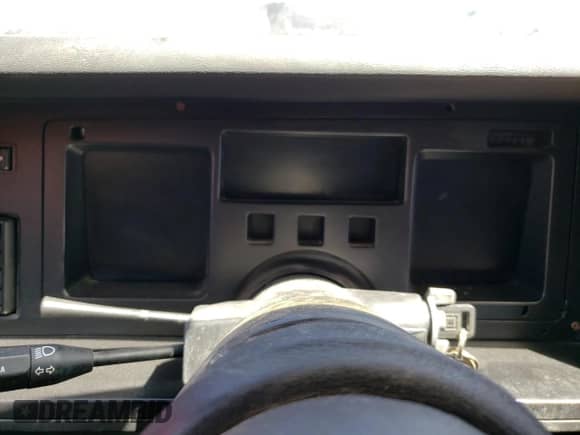 1989 Chevrolet Corvette with VIN 1G1YY2188K5103872, listed as a Copart auction lot 67389544 with Not provided miles and Clean title. Bid and sale history available at DreamBid. Image 9.