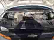 2006 Chevrolet Express Passenger z VIN 1GNFG15T061129302, wystawiony jako Copart lot #87262534 z przebiegiem 431 048 mil mil oraz Czysty tytuł • Clean title. Historia ofert i sprzedaży dostępna na DreamBid. Obrazek 15.