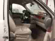 2010 Chevrolet Suburban LT z VIN 1GNUKJE32AR272865, wystawiony jako IAAI lot #43260380 z przebiegiem 167 294 mil mil oraz . Historia ofert i sprzedaży dostępna na DreamBid. Obrazek 5.