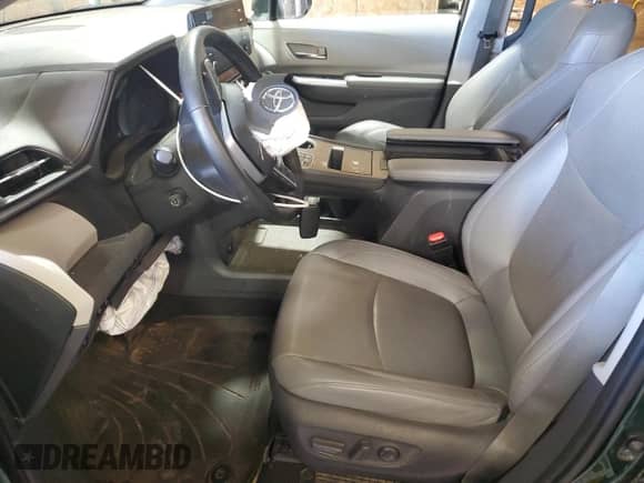 2021 Toyota Sienna Limited z VIN 5TDZSKFC1MS004883, wystawiony jako Copart lot #70192795 z przebiegiem Nie podano mil oraz Szkoda całkowita • Salvage title. Historia ofert i sprzedaży dostępna na DreamBid. Obrazek 7.