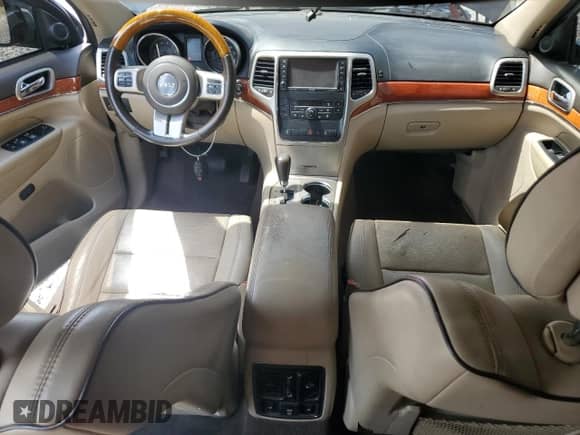 2011 Jeep Grand Cherokee Overland with VIN 1J4RR6GTXBC605039, listed as a Copart auction lot 70852225 with 122,245 mi miles and Salvage title. Bid and sale history available at DreamBid. Image 8.