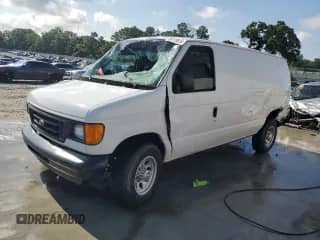 2007 Ford Econoline Cargo Commercial с VIN 1FTNE14W27DB39755, выставлен на аукционе Copart как лот 59115615 с пробегом Не указан миль и Списание • Salvage title. История ставок и продаж доступна на DreamBid. Изображение 1.