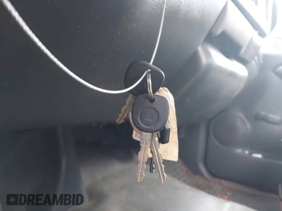 2000 Chevrolet Silverado 1500 с VIN 1GCEC14V0YE336402, выставлен на аукционе IAAI как лот 42907147 с пробегом 322 261 миль миль и . История ставок и продаж доступна на DreamBid. Изображение 11.