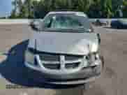 2002 Dodge Caravan SE with VIN 1B4GP25342B513054, listed as a Copart auction lot 71447165 with 318,100 mi miles and Salvage title. Bid and sale history available at DreamBid. Image 5.