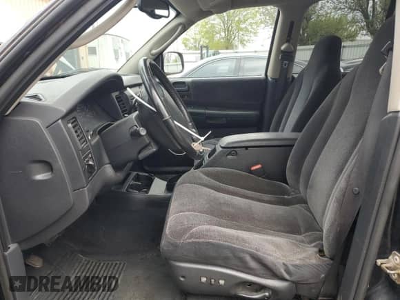 2002 Dodge Dakota SLT z VIN 1B7HG48Z92S626811, wystawiony jako Copart lot #53683075 z przebiegiem 87 517 mil mil oraz Szkoda całkowita • Salvage title. Historia ofert i sprzedaży dostępna na DreamBid. Obrazek 7.