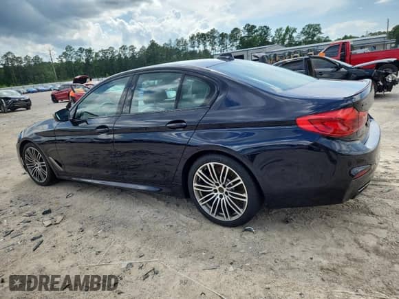 2020 BMW 5 Series M550i xDrive with VIN WBAJS7C02LCD05408, listed as a Copart auction lot 60268875 with 30,062 mi miles and Salvage title. Bid and sale history available at DreamBid. Image 2.