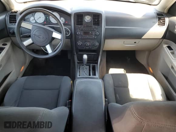 2007 Chrysler 300 with VIN 2C3KA43R27H626621, listed as a Copart auction lot 70741115 with 179,433 mi miles and Salvage title. Bid and sale history available at DreamBid. Image 8.