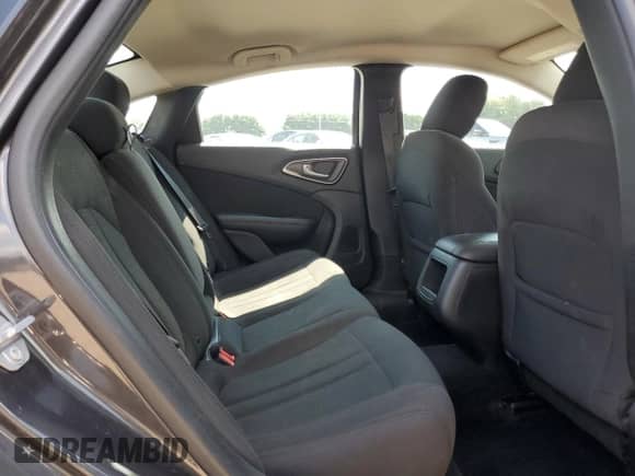 2017 Chrysler 200 Touring с VIN 1C3CCCFBXHN502404, выставлен на аукционе Copart как лот 64619555 с пробегом 64 211 миль миль и Списание • Salvage title. История ставок и продаж доступна на DreamBid. Изображение 10.