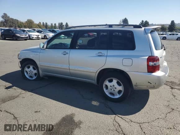 2004 Toyota Highlander с VIN JTEEP21A740022597, выставлен на аукционе Copart как лот 84035445 с пробегом 304 301 миль миль и Списание • Salvage title. История ставок и продаж доступна на DreamBid. Изображение 2.