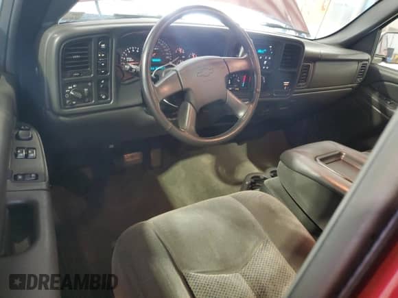 2004 Chevrolet Silverado 1500 LS с VIN 1GCEK14T64E219595, выставлен на аукционе Copart как лот 85551795 с пробегом 123 926 миль миль и Списание • Salvage title. История ставок и продаж доступна на DreamBid. Изображение 8.