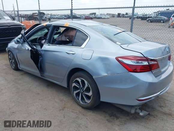2017 Honda Accord EX-L with VIN 1HGCR3F08HA015669, listed as a IAAI auction lot 42380528 with Not provided miles and . Bid and sale history available at DreamBid. Image 3.