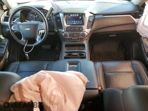 2017 Chevrolet Suburban Premier с VIN 1GNSKJKC5HR180770, выставлен на аукционе Copart как лот 60141345 с пробегом 149 724 миль миль и Списание • Salvage title. История ставок и продаж доступна на DreamBid. Изображение 8.