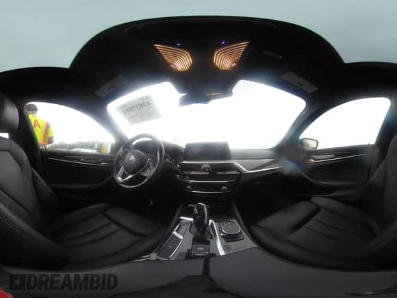 2018 BMW 5 Series 530i xDrive с VIN WBAJA7C5XJWA74932, выставлен на аукционе IAAI как лот 42837594 с пробегом 77 380 миль миль и . История ставок и продаж доступна на DreamBid. Изображение 18.