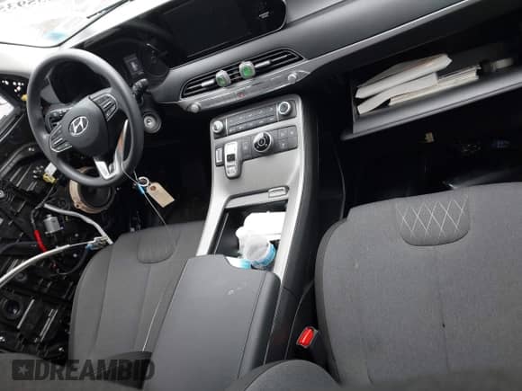 2021 Hyundai Palisade SE с VIN KM8R1DHE2MU213263, выставлен на аукционе IAAI как лот 42359353 с пробегом 40 294 миль миль и . История ставок и продаж доступна на DreamBid. Изображение 5.