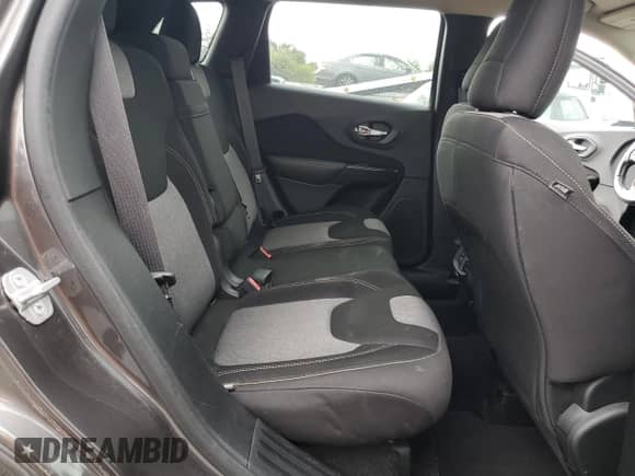 2014 Jeep Cherokee Latitude with VIN 1C4PJMCB9EW315772, listed as a Copart auction lot 86169155 with 107,636 mi miles and Salvage title. Bid and sale history available at DreamBid. Image 11.