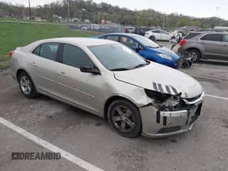 2015 Chevrolet Malibu LS z VIN 1G11A5SL4FF291669, wystawiony jako IAAI lot #41903641 z przebiegiem 160 334 mil mil oraz . Historia ofert i sprzedaży dostępna na DreamBid. Obrazek 1.