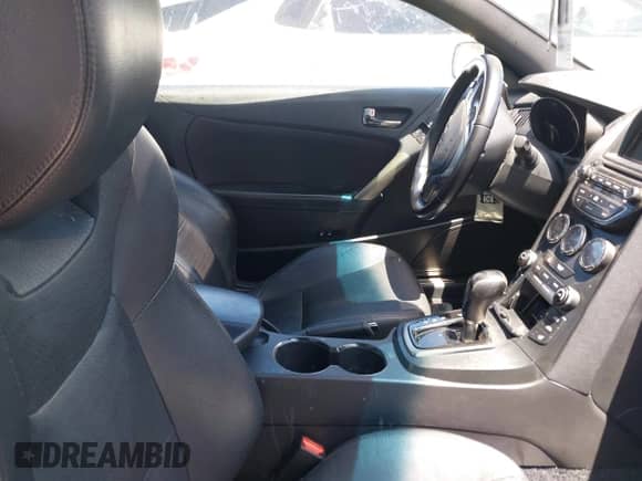 2015 Hyundai Genesis Coupe 3.8L Base with VIN KMHHU6KJXFU125150, listed as a IAAI auction lot 42222939 with Not provided miles and . Bid and sale history available at DreamBid. Image 5.