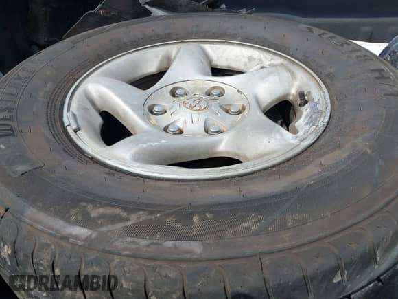 2001 Toyota Tundra Limited with VIN 5TBRT38121S185270, listed as a IAAI auction lot 41875352 with Not provided miles and . Bid and sale history available at DreamBid. Image 12.