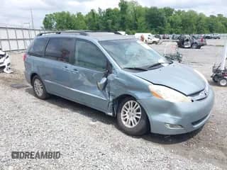2007 Toyota Sienna XLE z VIN 5TDZK22C77S045934, wystawiony jako IAAI lot #42135816 z przebiegiem 139 387 mil mil oraz . Historia ofert i sprzedaży dostępna na DreamBid. Obrazek 1.