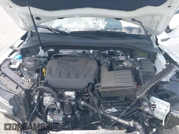 2024 Volkswagen Tiguan SE с VIN 3VVNB7AX8RM055442, выставлен на аукционе IAAI как лот 42528863 с пробегом 15 186 миль миль и . История ставок и продаж доступна на DreamBid. Изображение 10.