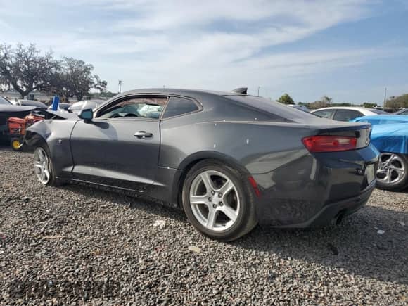 2018 Chevrolet Camaro 1LS с VIN 1G1FA1RX8J0136299, выставлен на аукционе Copart как лот 54004345 с пробегом 49 715 миль миль и Списание • Salvage title. История ставок и продаж доступна на DreamBid. Изображение 2.