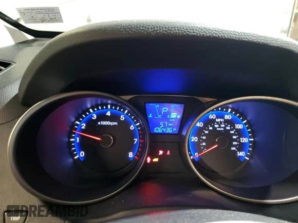 2010 Hyundai Tucson GLS с VIN KM8JUCAC9AU112112, выставлен на аукционе Copart как лот 71208975 с пробегом 106 436 миль миль и Списание • Salvage title. История ставок и продаж доступна на DreamBid. Изображение 9.