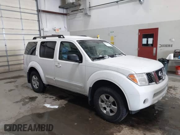 2007 Nissan Pathfinder SE with VIN 5N1AR18W57C604687, listed as a IAAI auction lot 41597129 with 236,397 mi miles and . Bid and sale history available at DreamBid. Image 1.