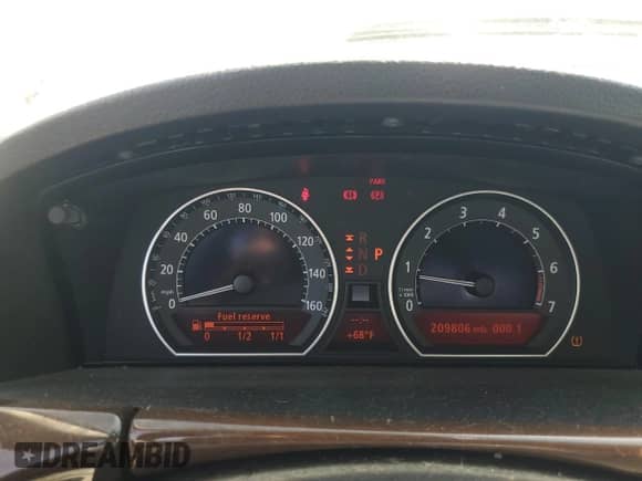 2007 BMW 7 Series 750i z VIN WBAHL83547DT09809, wystawiony jako Copart lot #54817145 z przebiegiem 209 806 mil mil oraz Szkoda całkowita • Salvage title. Historia ofert i sprzedaży dostępna na DreamBid. Obrazek 9.