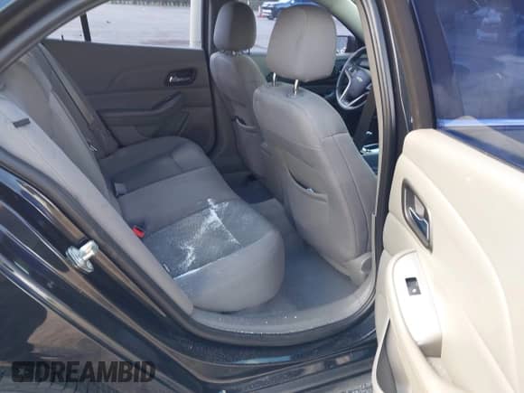 2015 Chevrolet Malibu LS с VIN 1G11B5SL7FF170907, выставлен на аукционе IAAI как лот 43259219 с пробегом 101 155 миль миль и . История ставок и продаж доступна на DreamBid. Изображение 8.