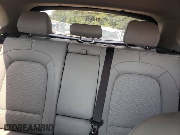 2019 Hyundai Kona Limited z VIN KM8K33A5XKU327072, wystawiony jako Copart lot #67637315 z przebiegiem 46 362 mil mil oraz Szkoda całkowita • Salvage title. Historia ofert i sprzedaży dostępna na DreamBid. Obrazek 10.
