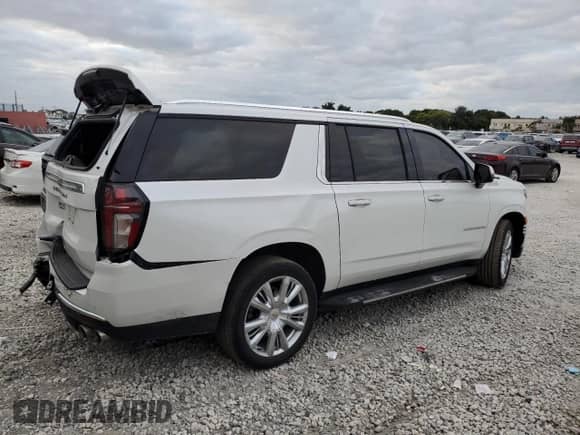 2021 Chevrolet Suburban High Country z VIN 1GNSCGKL3MR222394, wystawiony jako Copart lot #81525444 z przebiegiem 57 363 mil mil oraz Szkoda całkowita • Salvage title. Historia ofert i sprzedaży dostępna na DreamBid. Obrazek 3.