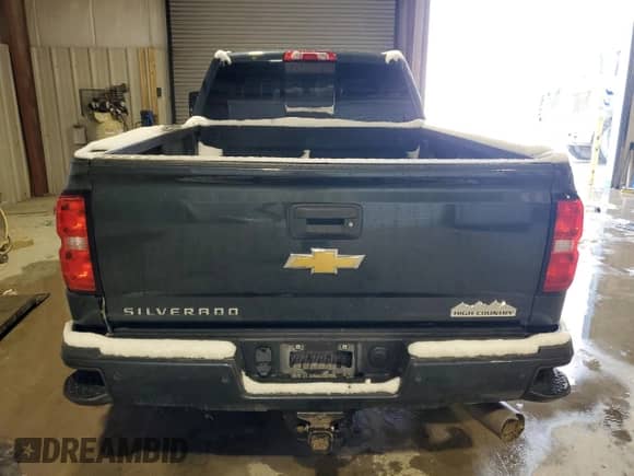 2019 Chevrolet Silverado 3500HD High Country с VIN 1GC4KYEYXKF209724, выставлен на аукционе Copart как лот 88151605 с пробегом 126 361 миль миль и Списание • Salvage title. История ставок и продаж доступна на DreamBid. Изображение 6.