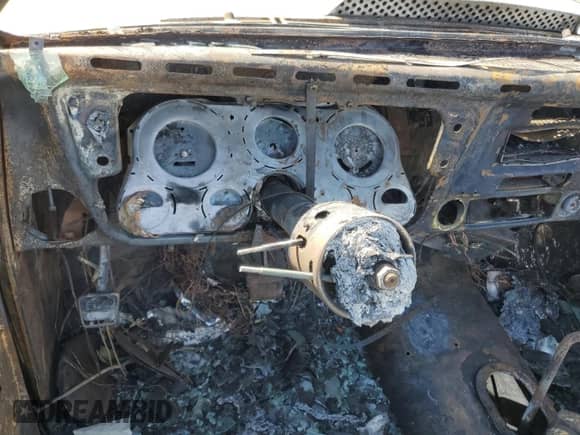 1972 Chevrolet Blazer с VIN CKE182F169586, выставлен на аукционе Copart как лот 53123225 с пробегом Не указан миль и Списание • Salvage title. История ставок и продаж доступна на DreamBid. Изображение 9.