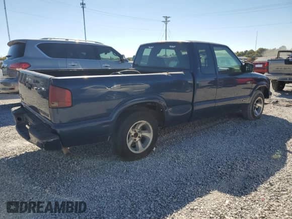 2000 Chevrolet S-10 LS с VIN 1GCCS1940Y8103435, выставлен на аукционе Copart как лот 86505395 с пробегом 223 011 миль миль и Чистый • Clean title. История ставок и продаж доступна на DreamBid. Изображение 3.