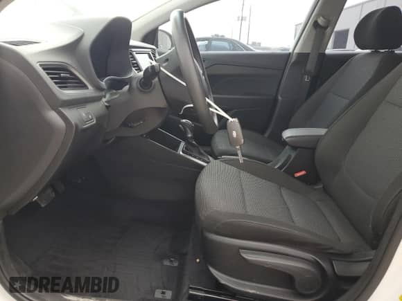 2018 Hyundai Accent SEL с VIN 3KPC24A37JE018480, выставлен на аукционе Copart как лот 60065825 с пробегом 139 955 миль миль и Списание • Salvage title. История ставок и продаж доступна на DreamBid. Изображение 7.