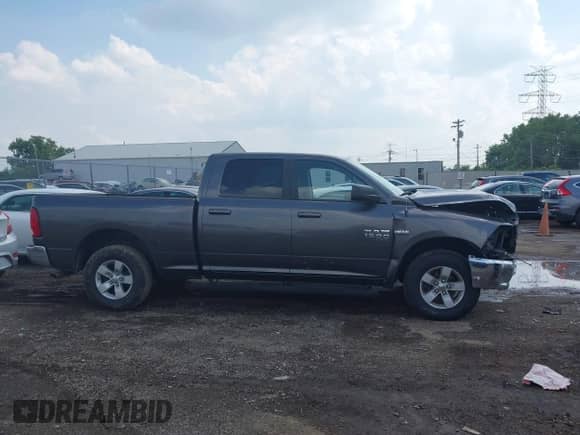 2019 Ram 1500 Big Horn z VIN 1C6RR7TT6KS662594, wystawiony jako IAAI lot #42984847 z przebiegiem 50 813 mil mil oraz . Historia ofert i sprzedaży dostępna na DreamBid. Obrazek 14.