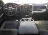 2019 Ram 1500 Tradesman z VIN 1C6RR7FT2KS576985, wystawiony jako Copart lot #69814125 z przebiegiem 127 565 mil mil oraz Szkoda całkowita • Salvage title. Historia ofert i sprzedaży dostępna na DreamBid. Obrazek 8.