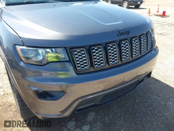 2017 Jeep Grand Cherokee 75th Anniversary z VIN 1C4RJEAG2HC829272, wystawiony jako IAAI lot #41908383 z przebiegiem 82 323 mil mil oraz . Historia ofert i sprzedaży dostępna na DreamBid. Obrazek 6.